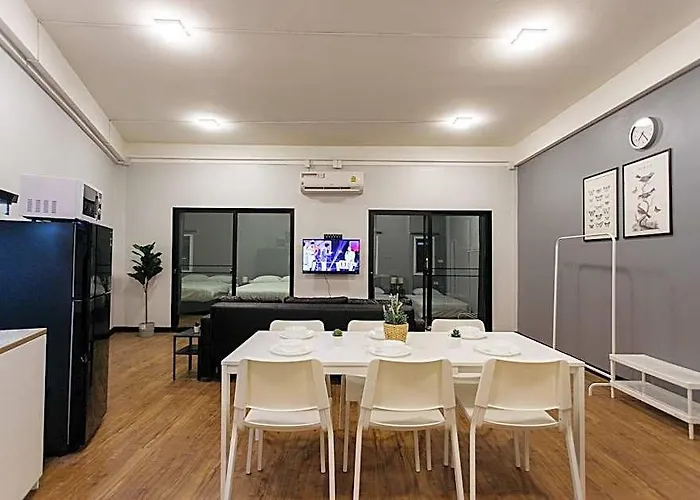 ホテル U4 Large 2 Bed Full Kitchen 200m To Bts 3*