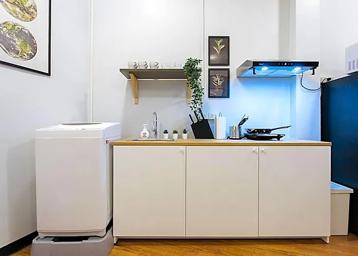U4 Large 2 Bed Full Kitchen 200m To Bts ホテル